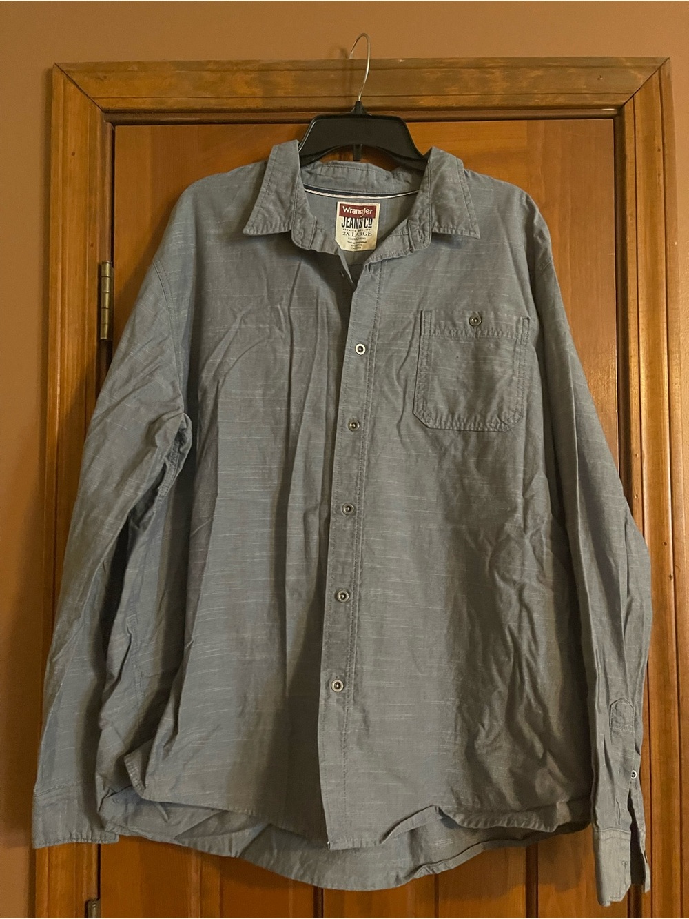 Wrangler Casual Button-Up Shirt in Soft Blue